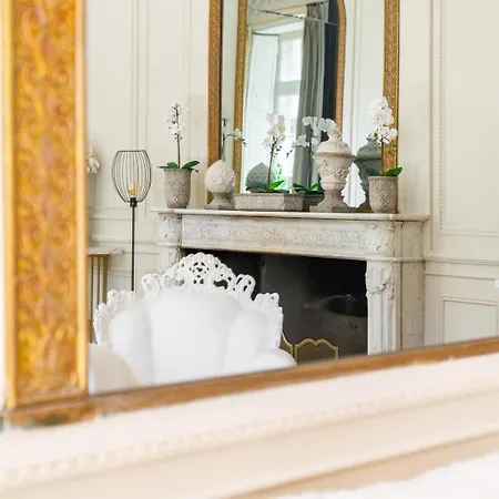 Chambellan Des Ducs - Caractere Et *