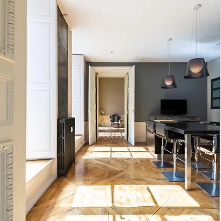 アパート Chambellan Des Ducs - Caractere Et ディジョン