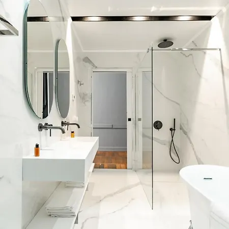 Chambellan Des Ducs - Caractere Et Appartement *