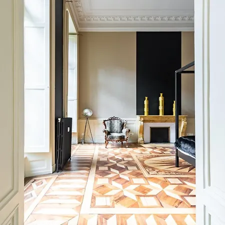 Chambellan Des Ducs - Caractere Et * ディジョン