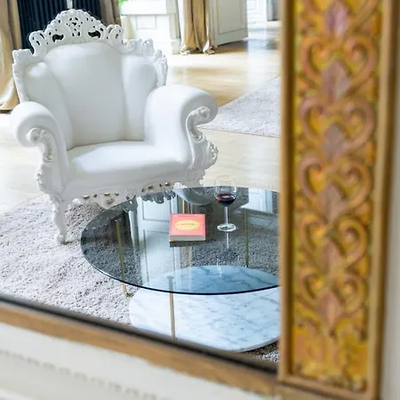 Chambellan Des Ducs - Caractere Et アパート *