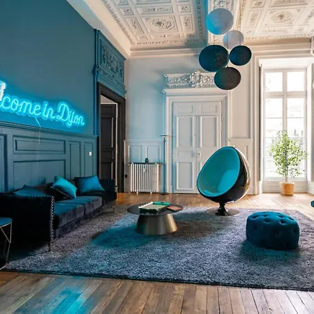 Chambellan Des Ducs - Caractere Et *