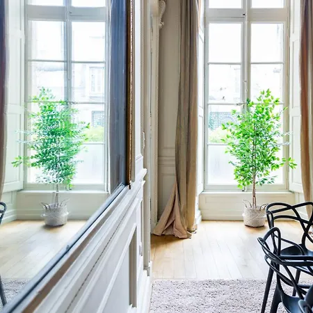 Chambellan Des Ducs - Caractere Et * ディジョン