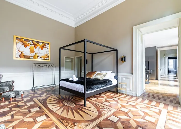 Chambellan Des Ducs - Caractere Et