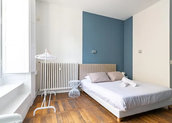 Chambellan Des Ducs - Caractere Et Διαμέρισμα