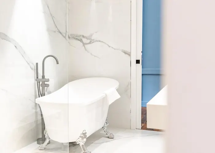 Chambellan Des Ducs - Caractere Et Διαμέρισμα