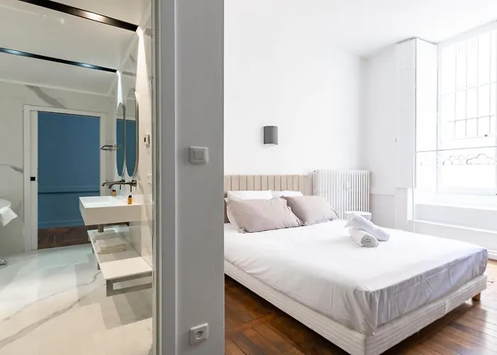 Chambellan Des Ducs - Caractere Et Ντιζόν