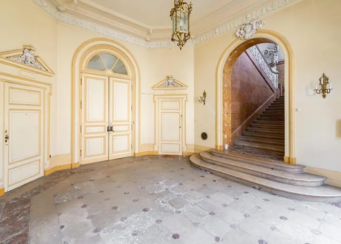 Chambellan Des Ducs - Caractere Et *