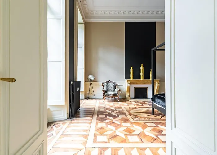 Chambellan Des Ducs - Caractere Et * Ντιζόν