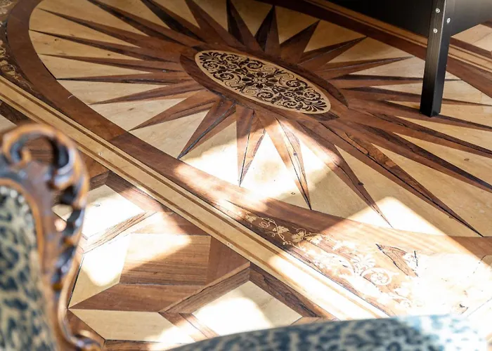 Chambellan Des Ducs - Caractere Et Διαμέρισμα *